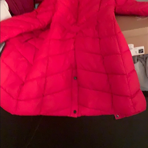 Steve Madden Red Cire Puffer Coat - Women & Plus - Picture 7 of 7